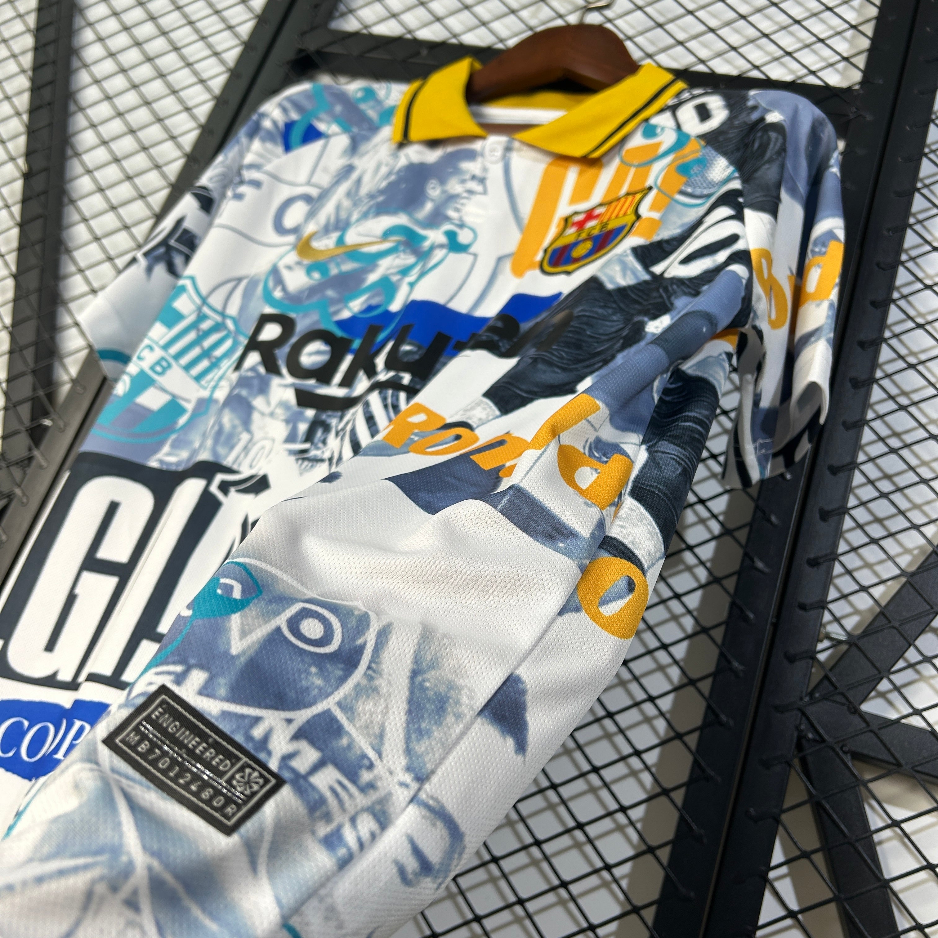 🔵🔴 FC Barcelona Retro Collage Jersey (Legends Edition)