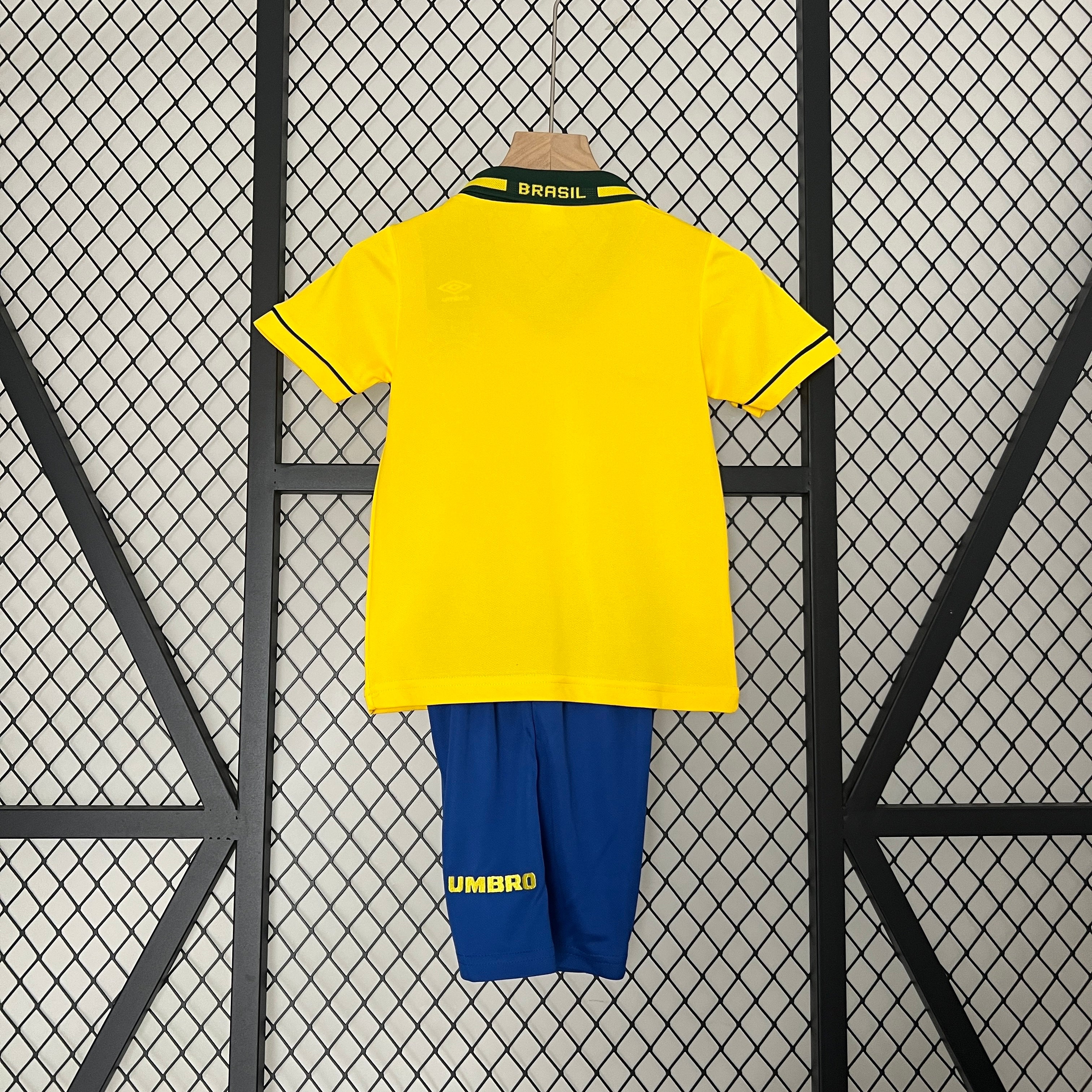 🇧🇷 Brazil Kids Kit (Yellow)